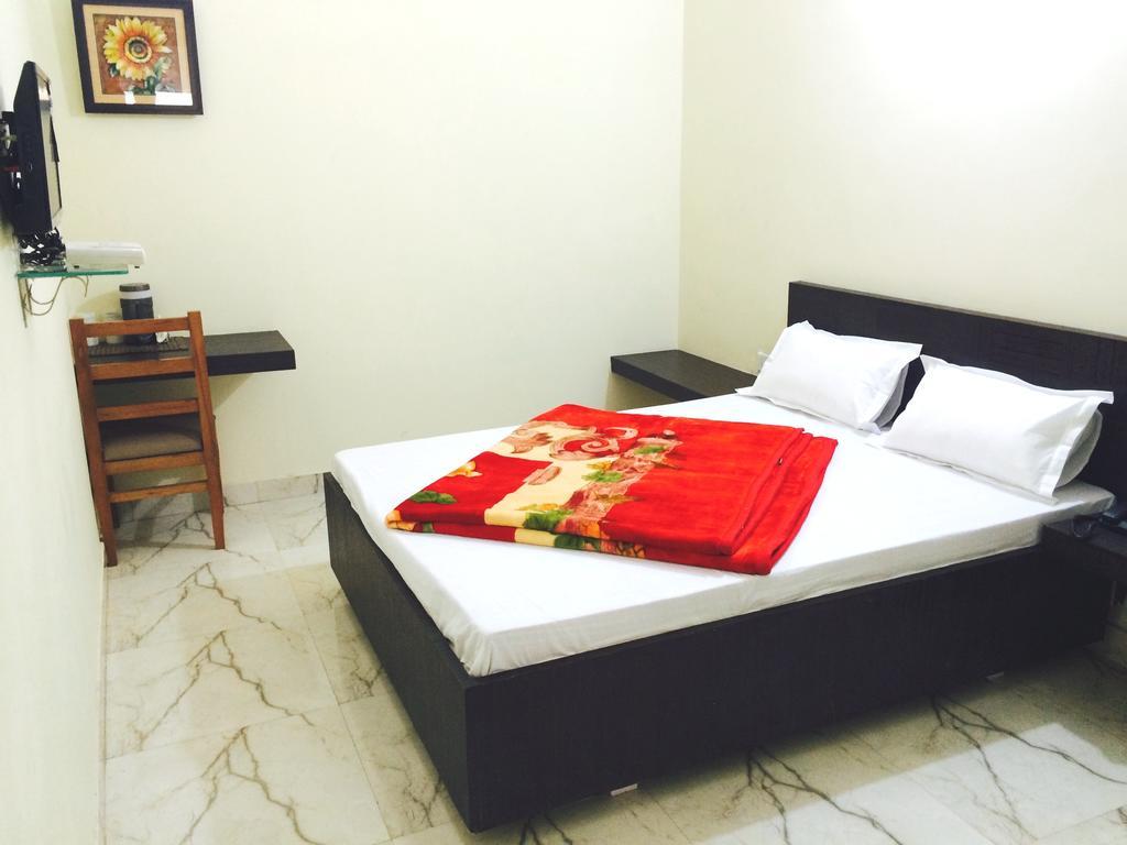 Hotel Mehra Inn أمريتسار المظهر الخارجي الصورة
