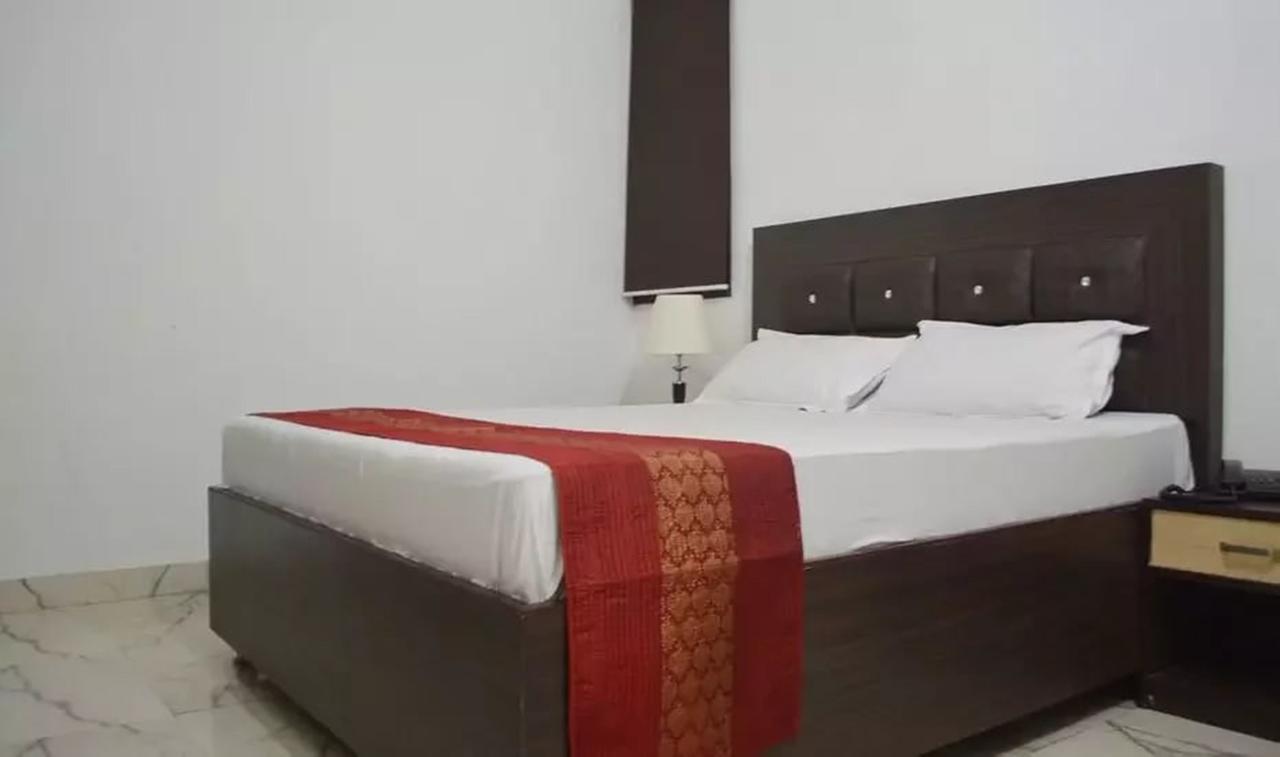 Hotel Mehra Inn أمريتسار المظهر الخارجي الصورة